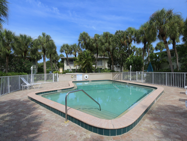Charming Two Bedroom Vacation Condo on Longboat Key